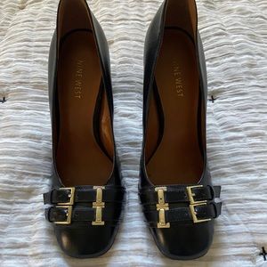 Nine West pumps!